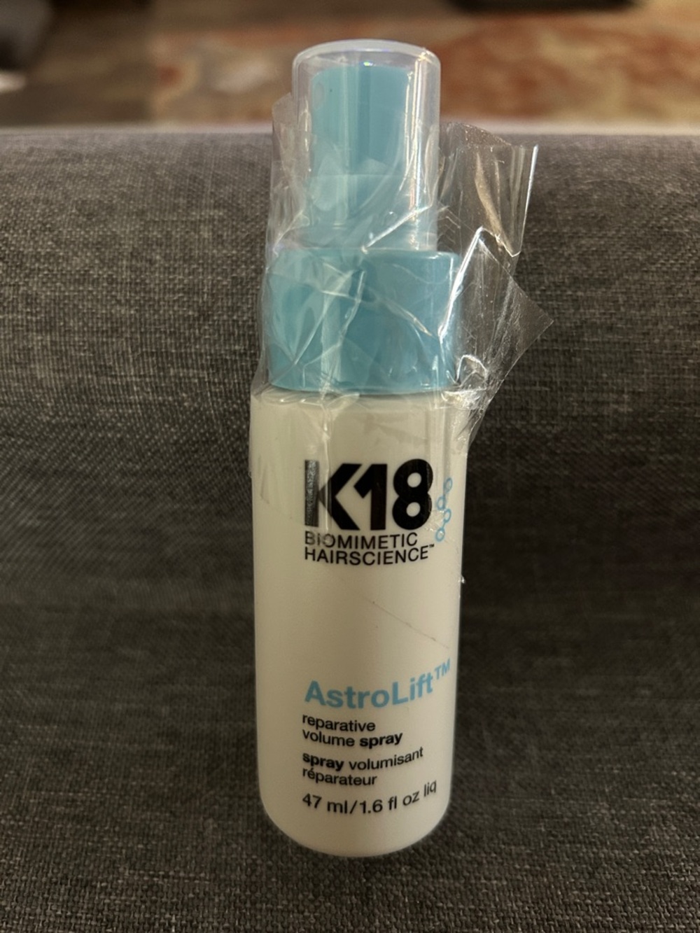 K18 AstroLift Reparative Volume Spray — White & Light Blue